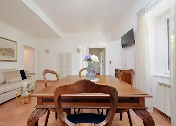 Apartment Maison Gabri - Hidden Garden By Domusdimore Rom